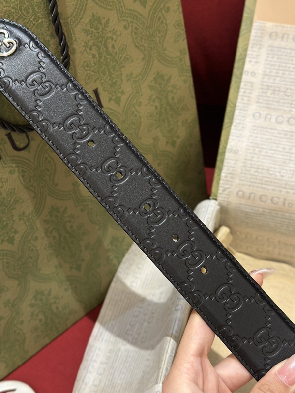 スーパーコピーグッチベルト細部ディテール